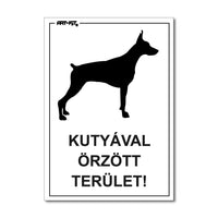 KUTYÁVAL ŐRZÖTT