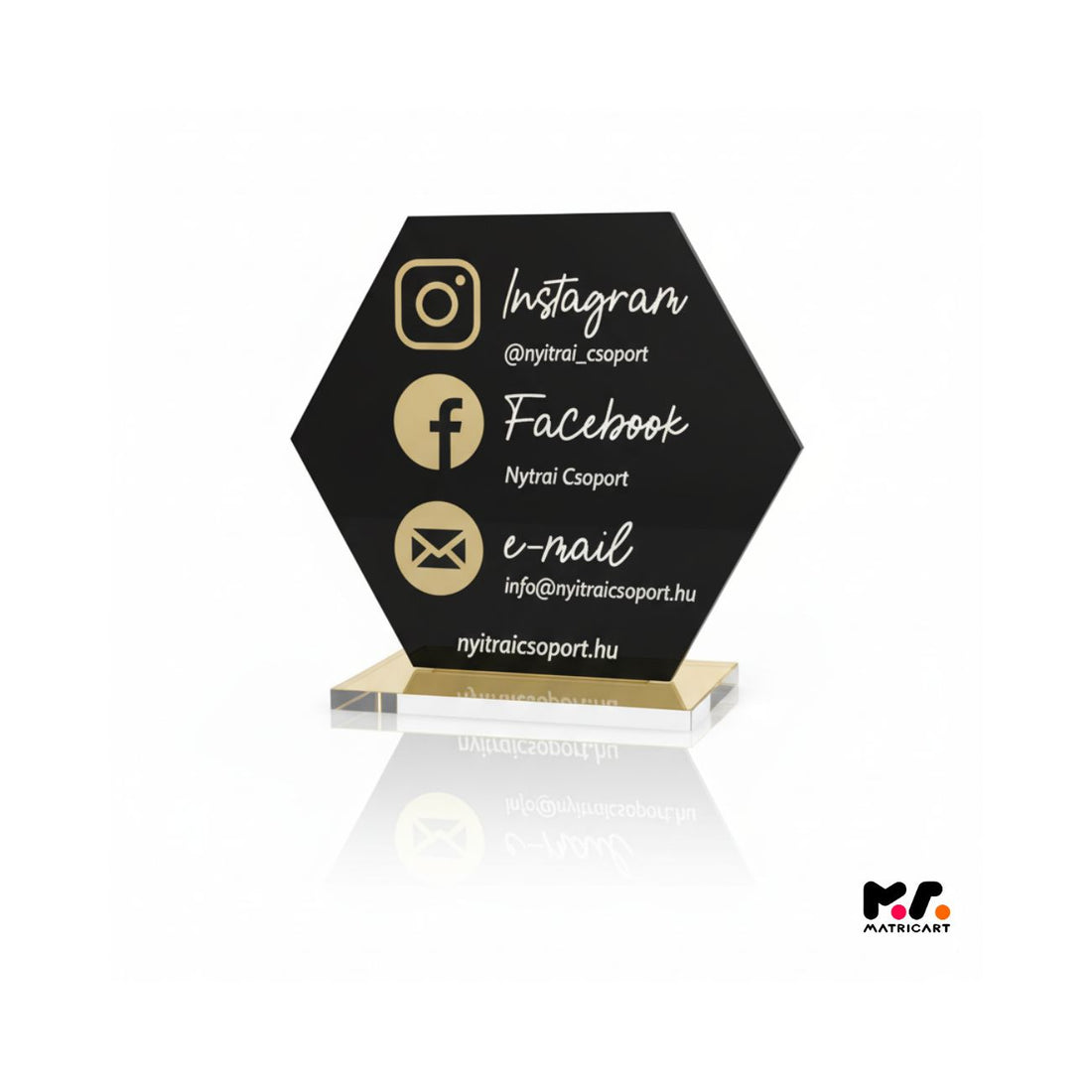 Egyedi Social Media Információs Plexi Tábla